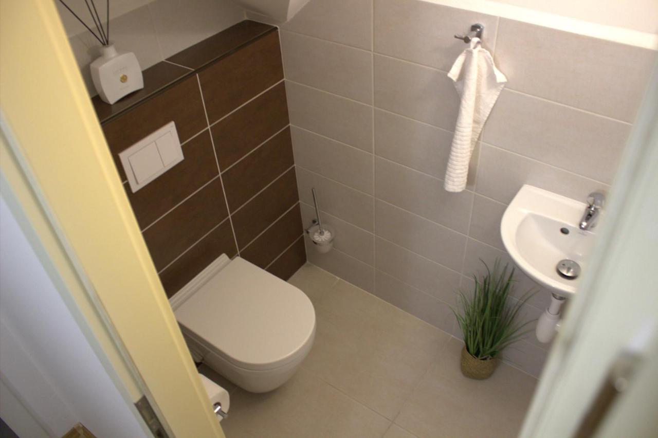 Apartmany U Lva براكتايس المظهر الخارجي الصورة